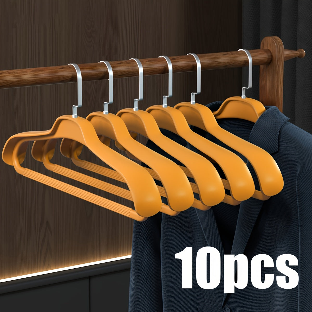 10pcs Household Plastic Coat Hangers, Seamless Anti-detachment Wardrobe Storage Rack, Wide-shoulder Hanger, for Christmas and Christmas Gifts.